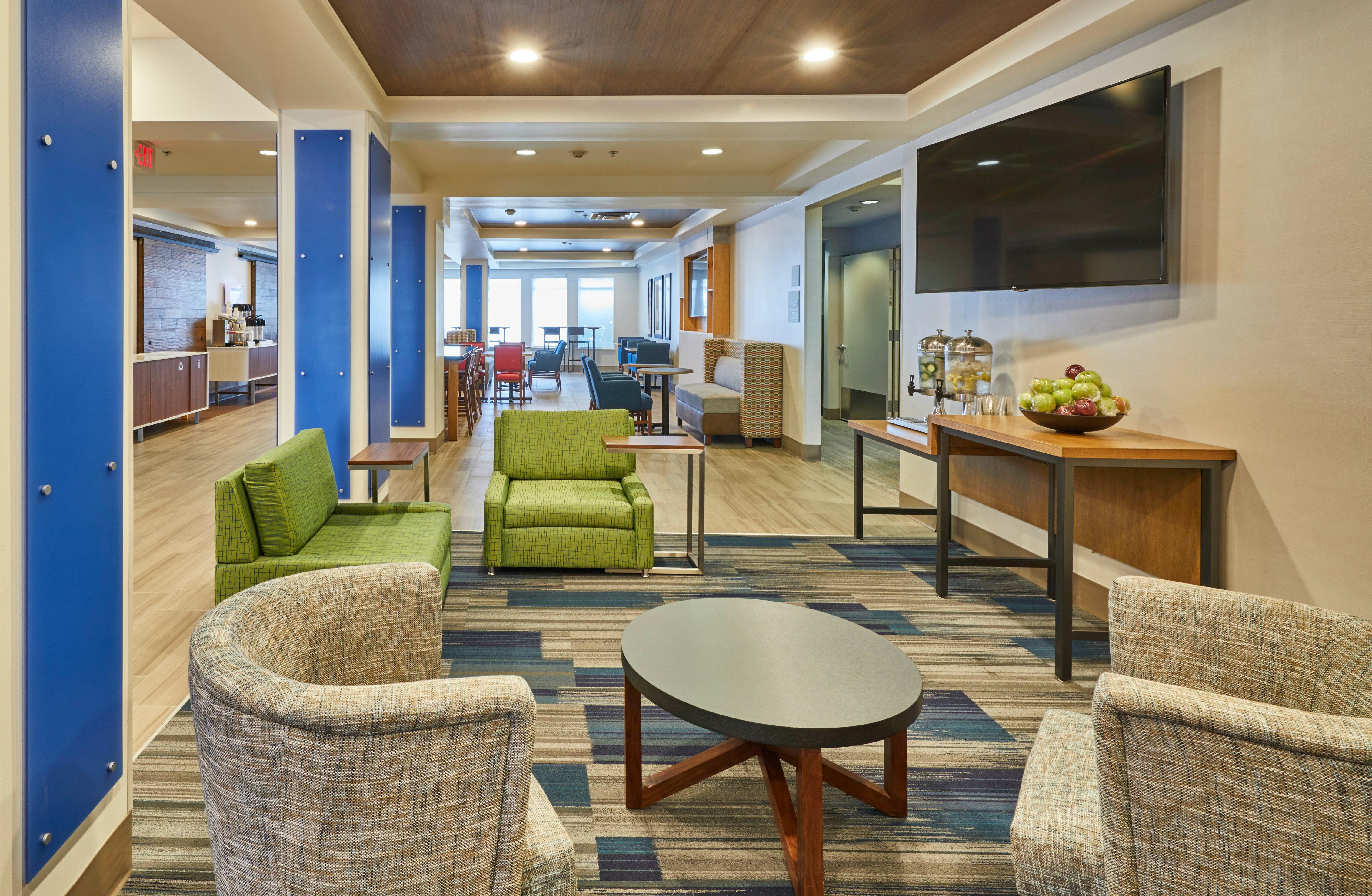 Holiday Inn Express Hotel & Suites Medford-Central Point By Ihg Exterior foto
