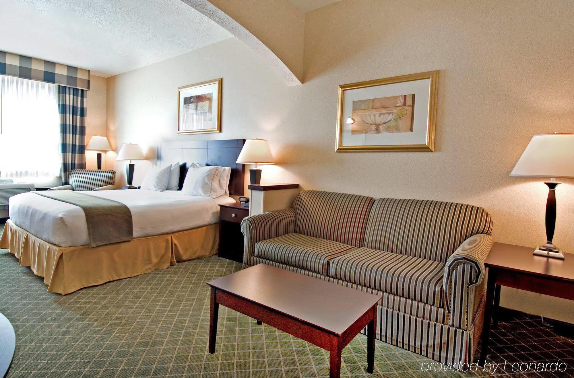 Holiday Inn Express Hotel & Suites Medford-Central Point By Ihg Exterior foto