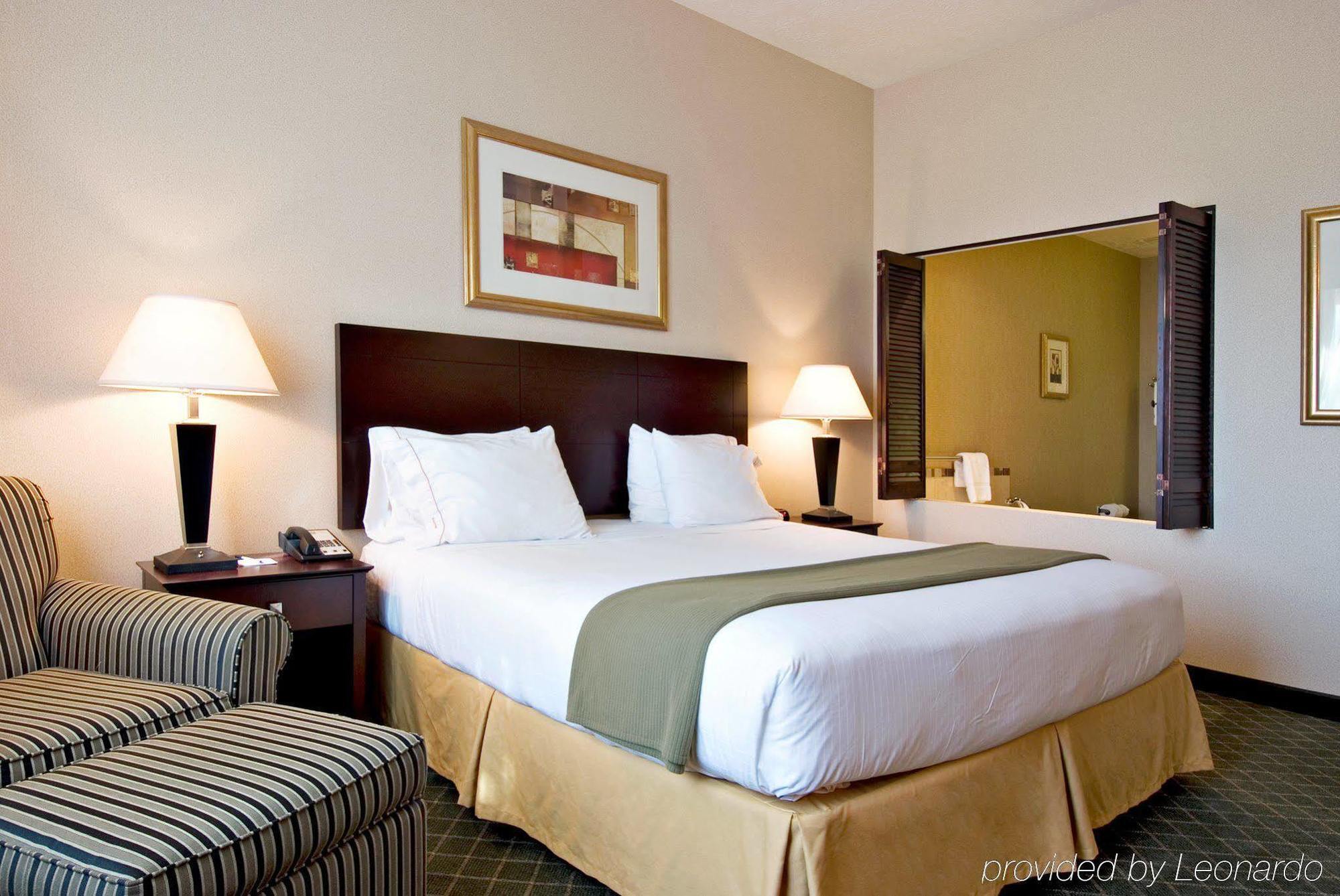 Holiday Inn Express Hotel & Suites Medford-Central Point By Ihg Exterior foto