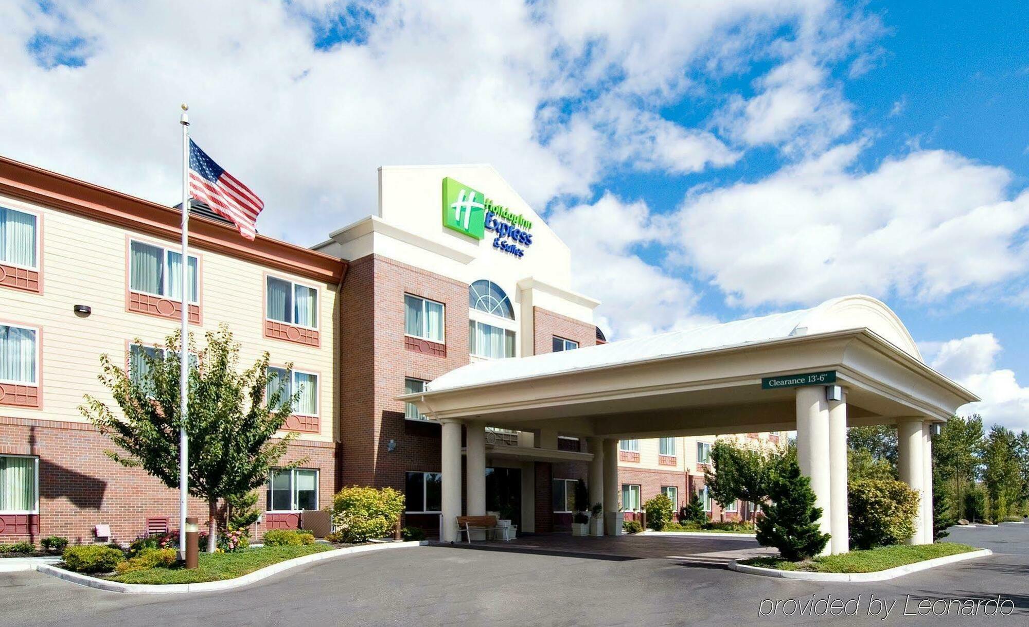 Holiday Inn Express Hotel & Suites Medford-Central Point By Ihg Exterior foto